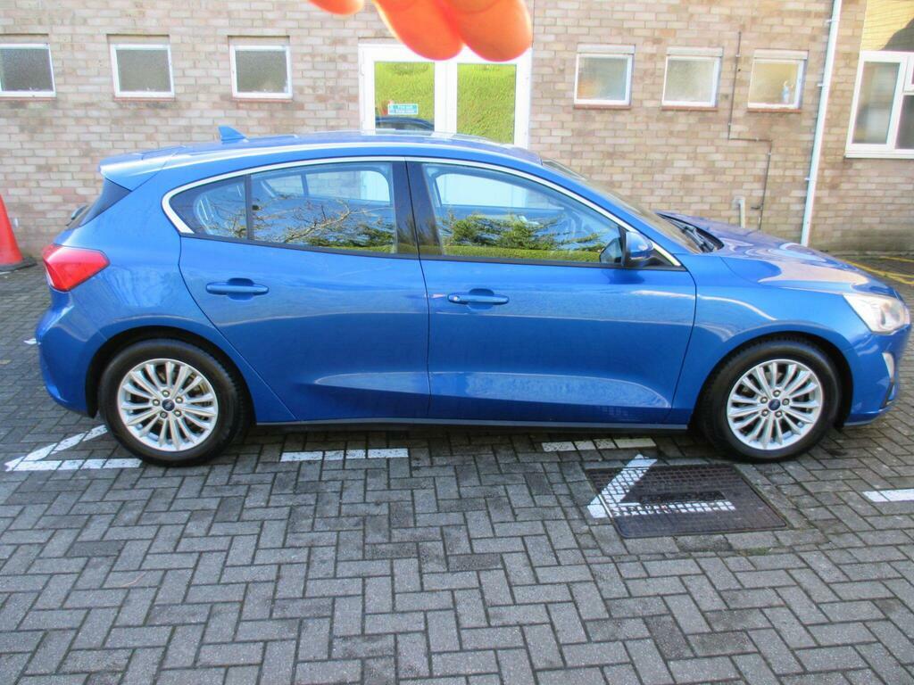 Ford Focus 1.0T Ecoboost Titanium Euro 6 S S MX68UNK Blue #6