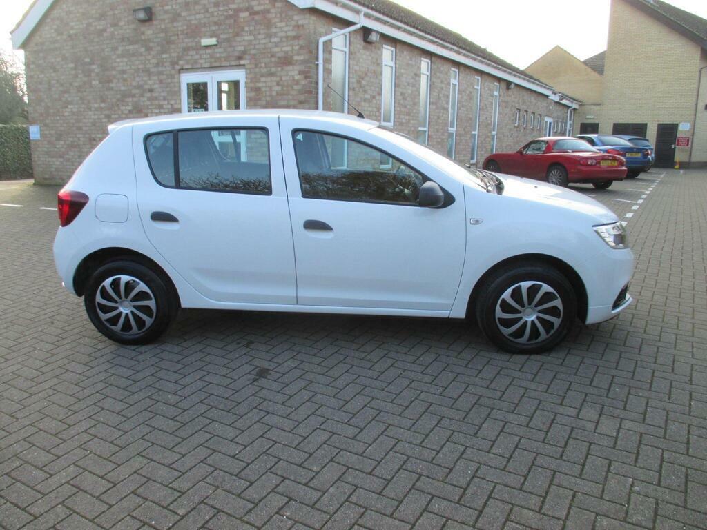 Dacia Sandero 0.9 Tce Essential Euro 6 S S ST68CCD White #6