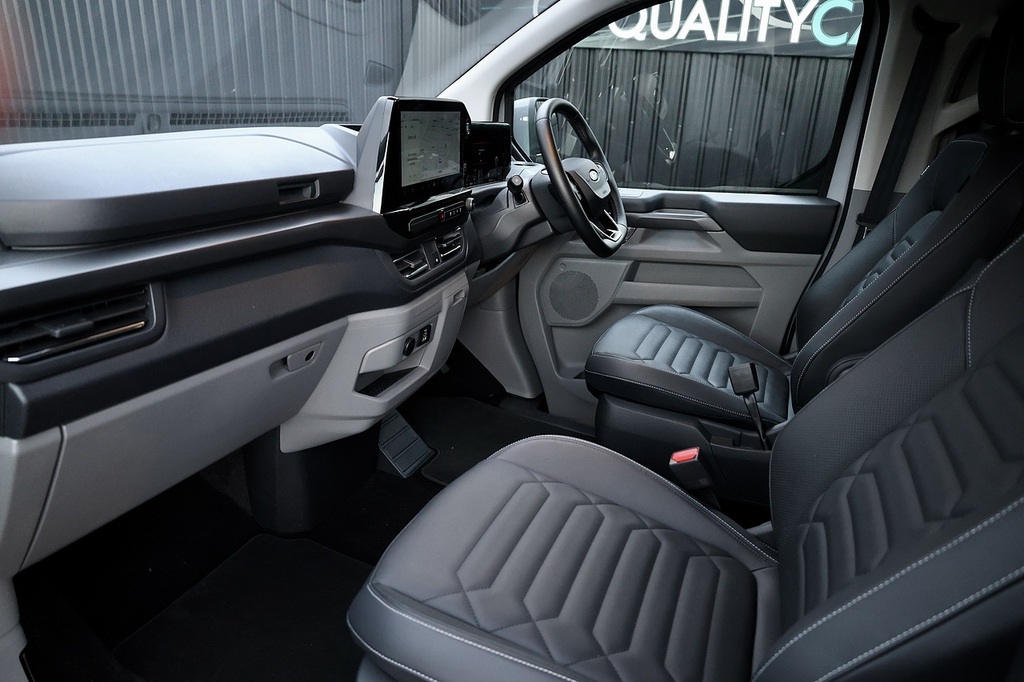 Ford Tourneo Custom Tourneo Custom Titanium Luxe Grey #3
