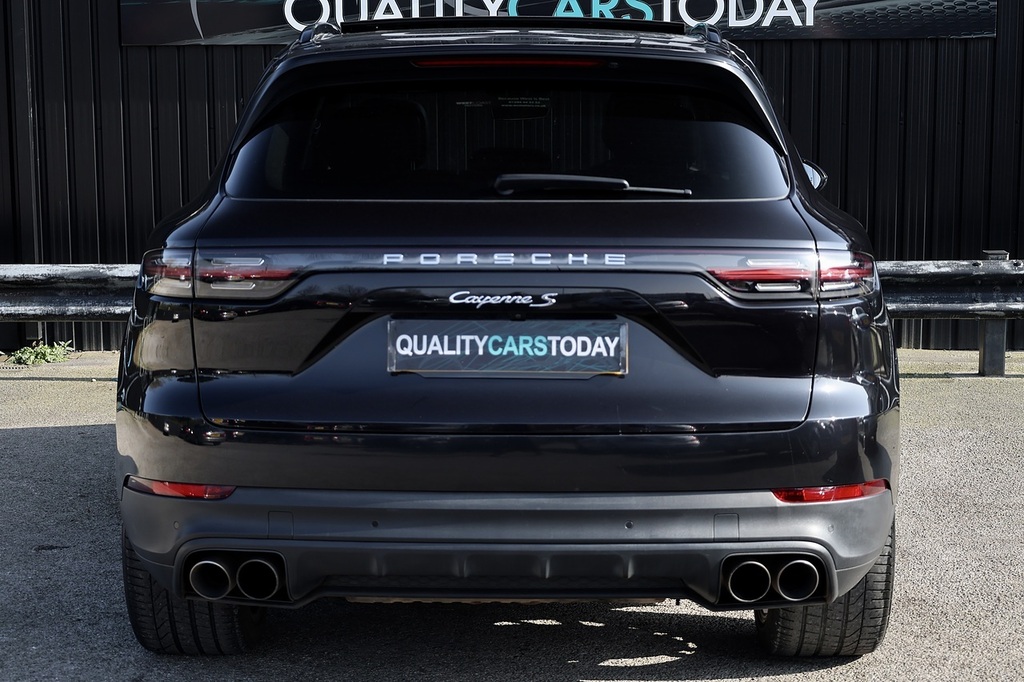 Porsche Cayenne Cayenne S LC18TXW Black #5