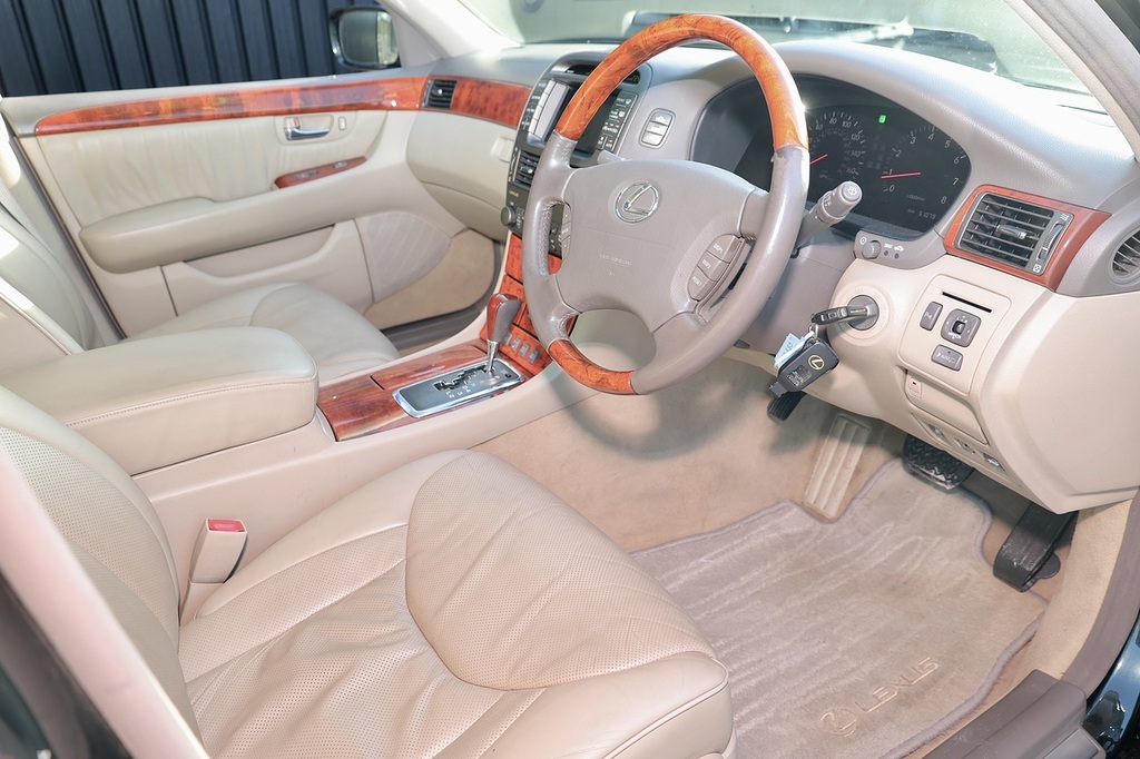 Lexus LS 4.3 430 Red #8