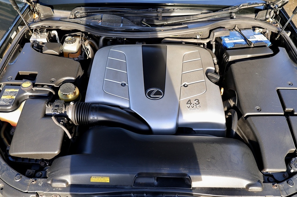 Lexus LS 4.3 430 Red #21