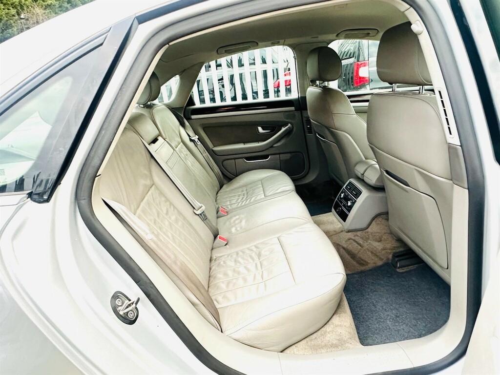 Audi A8 3.0 Tdi Se Quattro Silver #4