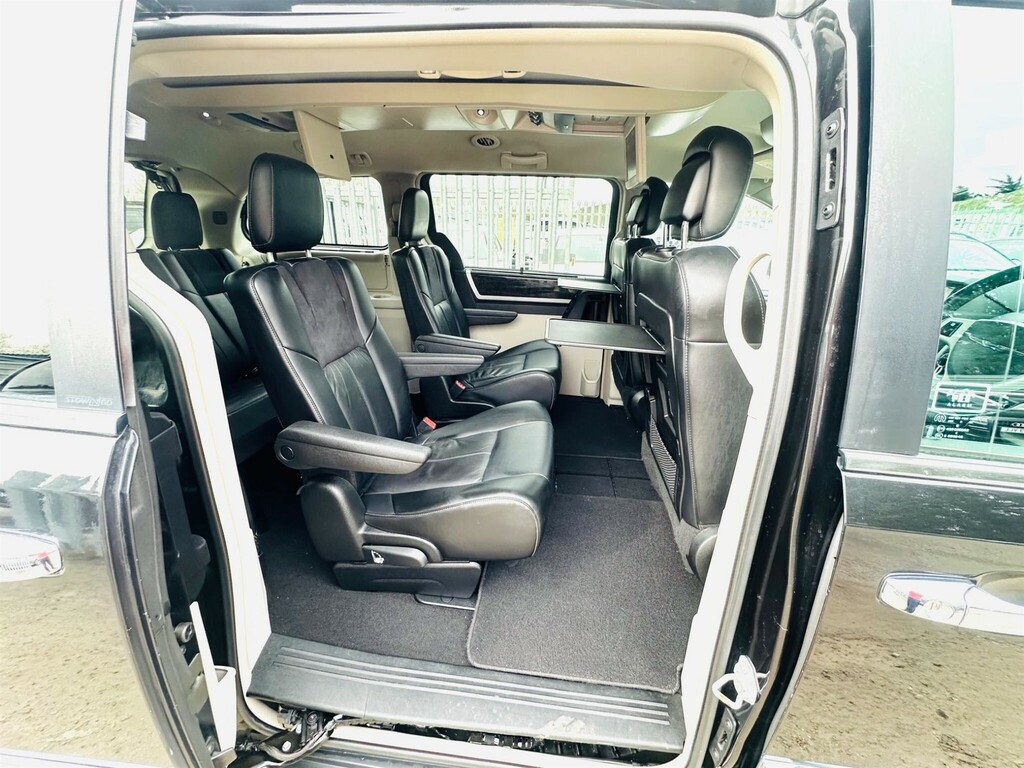 Chrysler Grand Voyager 2.8 Crd Limited Euro 5 Black #4
