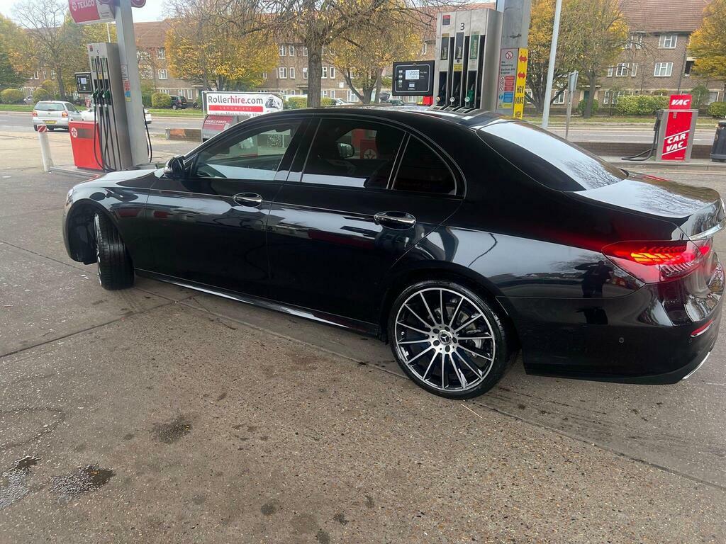 Mercedes-Benz E Class 2.0 E220d Amg Line Night Edition Premium Plus G- LM21VJA Black #2