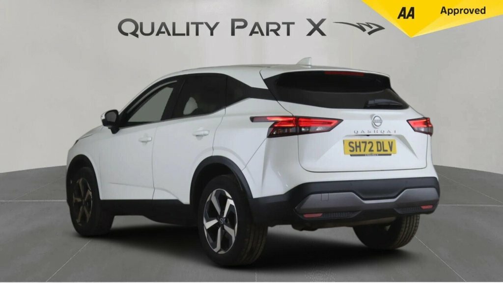 Nissan Qashqai Suv SH72DLV White #5
