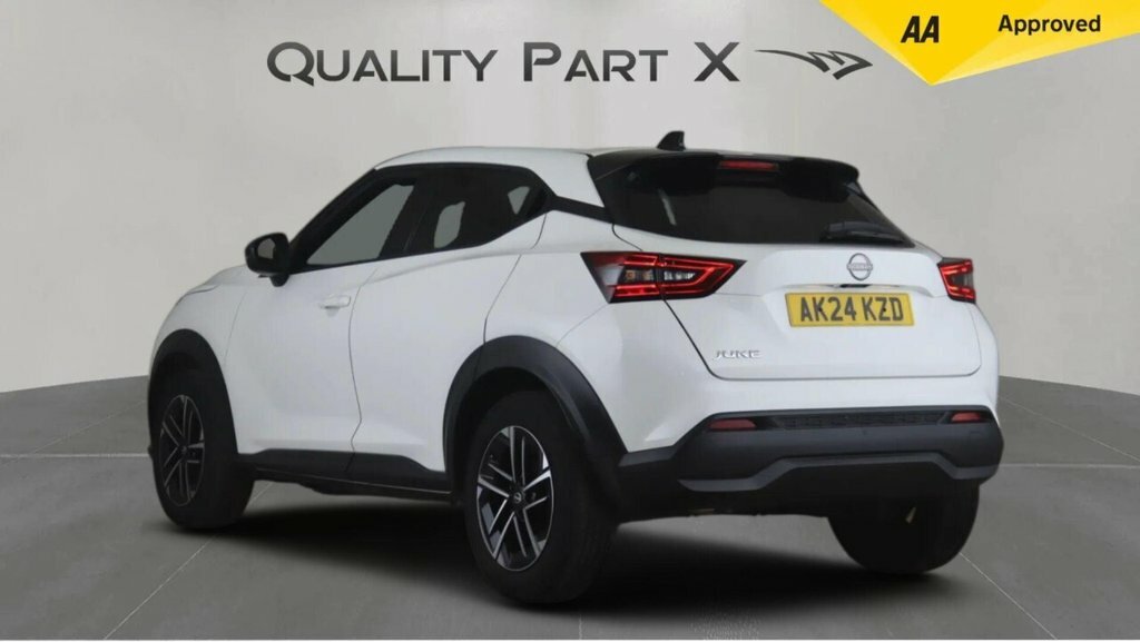 Nissan Juke Suv AK24KZD White #5