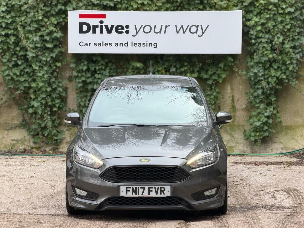 Ford Focus Hatchback 1.0T Ecoboost St-line Euro 6 Ss FM17FVR Grey #2