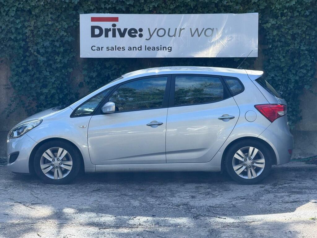 Hyundai Ix20 Hatchback 1.6 Active Euro 5 201161 Silver #4