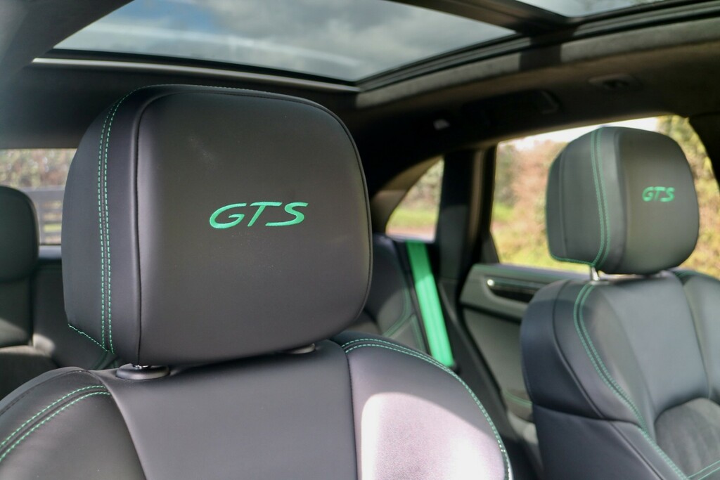 Porsche Macan Suv 2.9 T V6 Gts 202272 YN72XCB Green #2