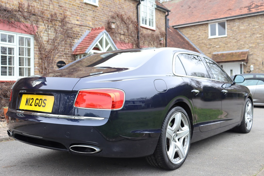 Bentley Flying Spur Saloon Blue #6