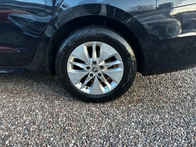 Skoda Octavia 1.5 Tsi Act Se Technology Hatchback Man GL70AFV Black #6
