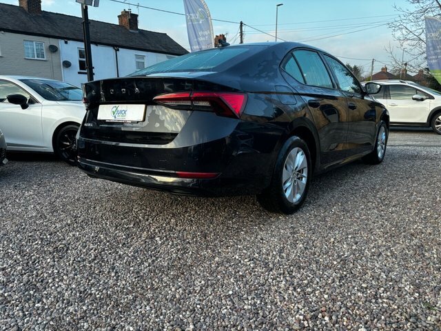Skoda Octavia 1.5 Tsi Act Se Technology Hatchback Man GL70AFV Black #2