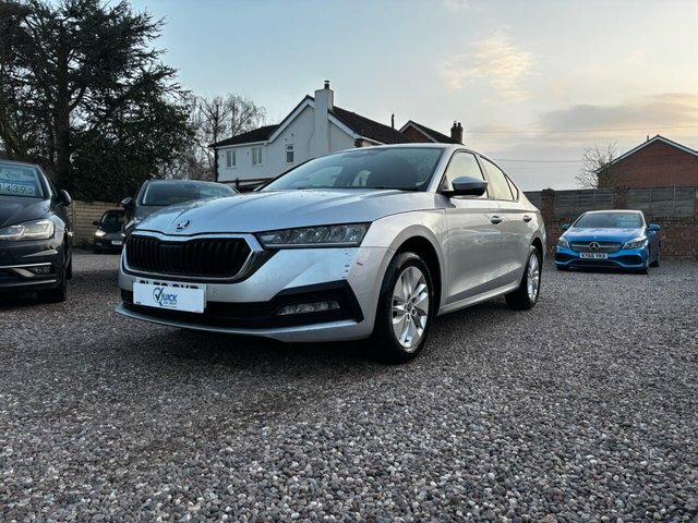 Skoda Octavia 1.5 Tsi Act Se Technology Hatchback Man GL70OXD Silver #5