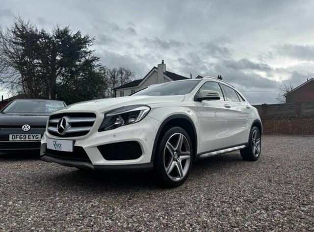 Mercedes-Benz GLA Class 2.1 Gla200d Amg Line Executive Suv Ma White #5