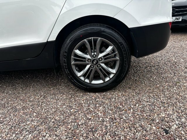 Hyundai Ix35 1.6 Gdi Se Suv Euro 5 135 Ps MT65BHA White #6