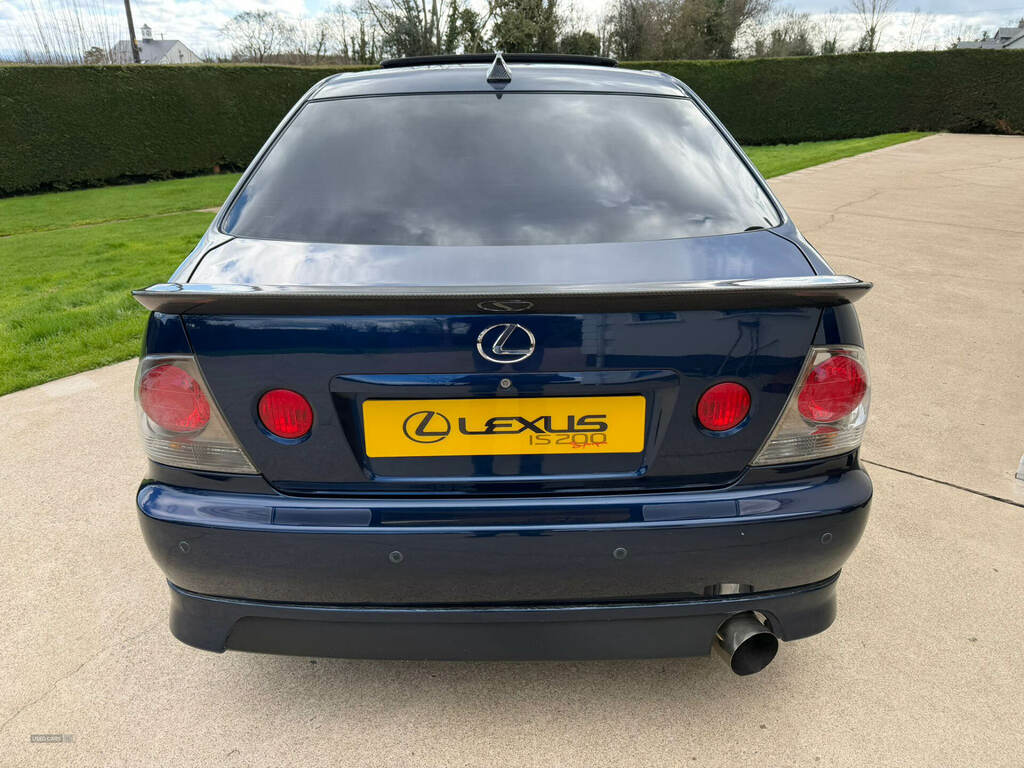 Lexus IS 200 2.0 Se Blue #6