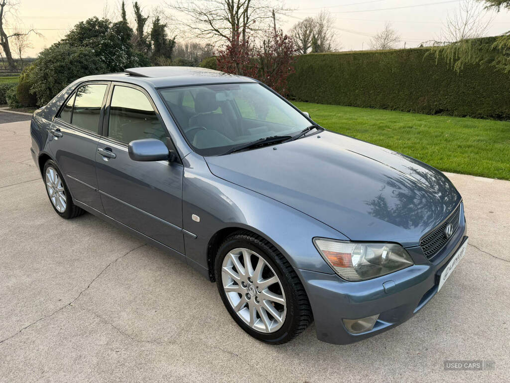 Lexus IS 200 2.0 Se Blue #3
