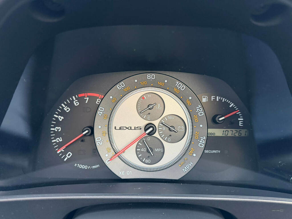 Lexus IS 200 2.0 Se Blue #28