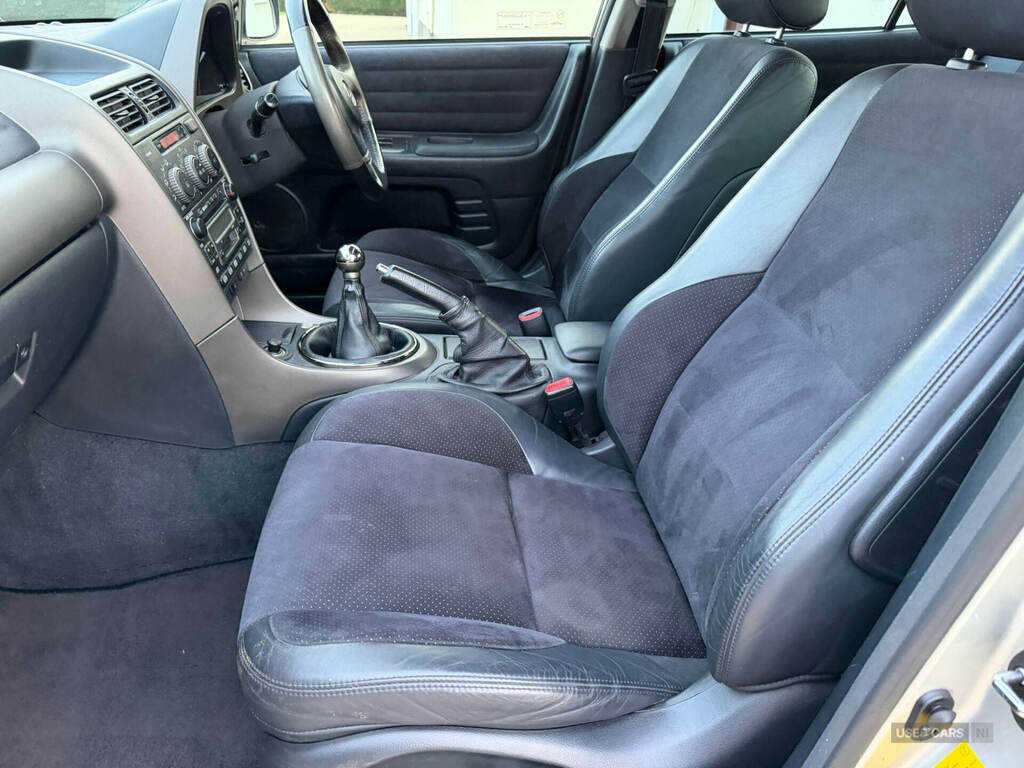 Lexus IS 200 2.0 Se Blue #25