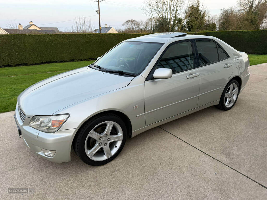 Lexus IS 200 2.0 Sport Silver #6