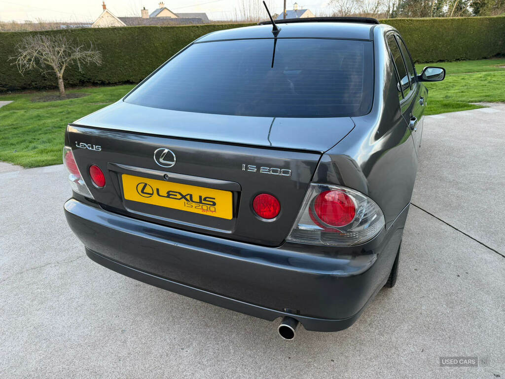Lexus IS 200 2.0 Se AF04XGD Grey #5