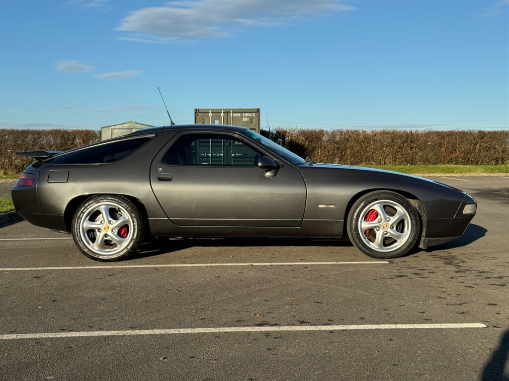 Porsche 928 S Series 4 5.0 V8 5.0 L Green #8