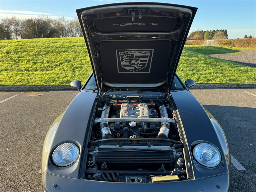 Porsche 928 S Series 4 5.0 V8 5.0 L Green #33