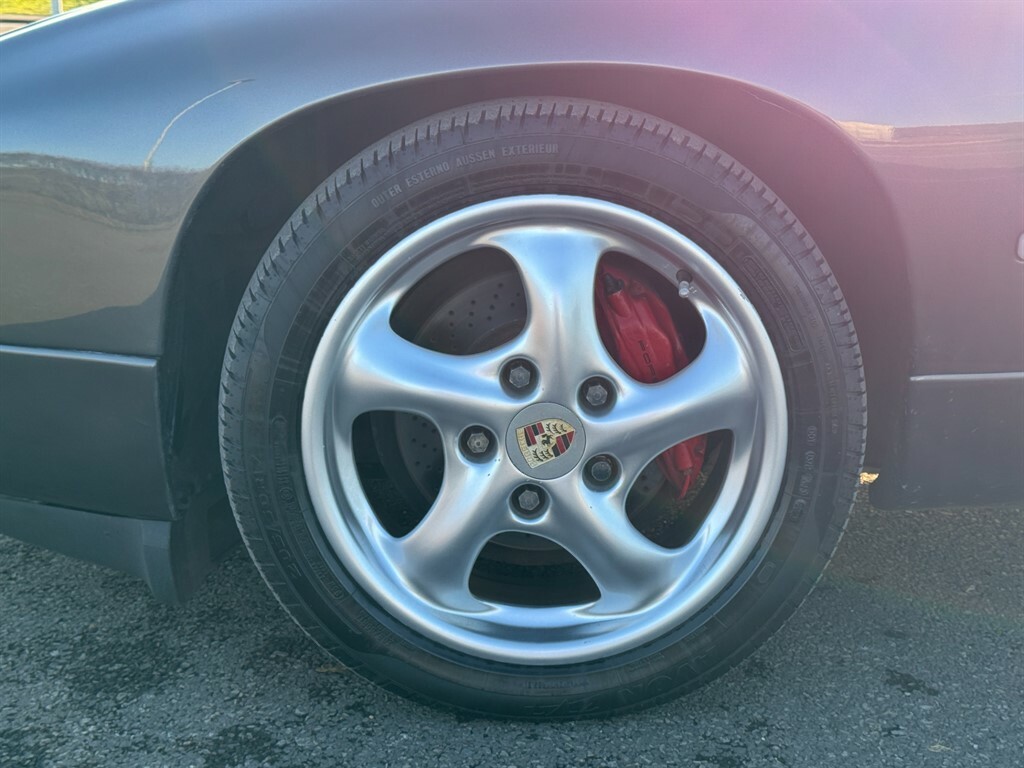 Porsche 928 S Series 4 5.0 V8 5.0 L Green #39