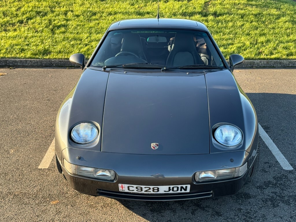 Porsche 928 S Series 4 5.0 V8 5.0 L Green #11