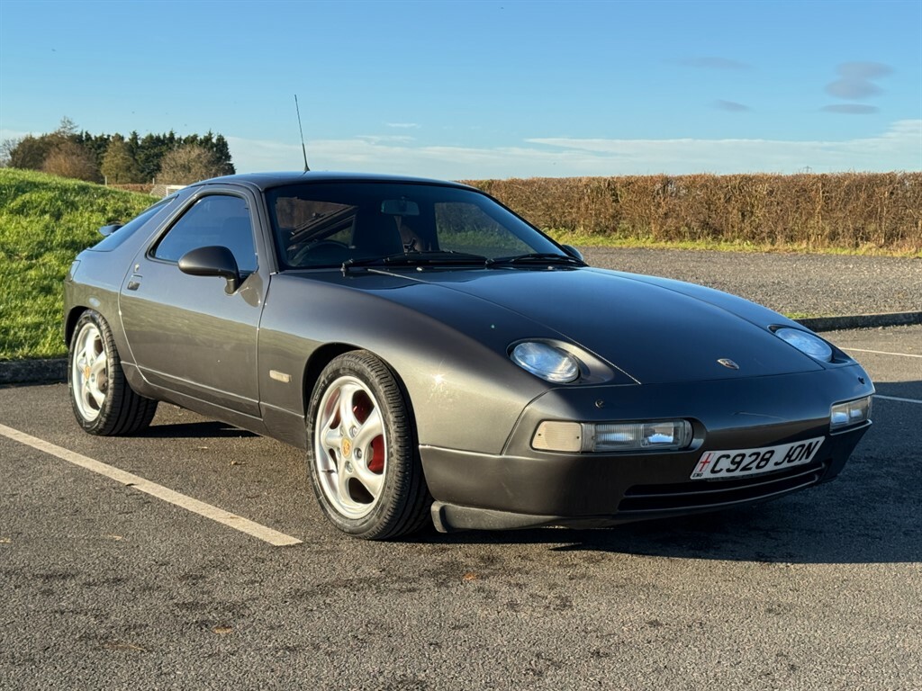 Porsche 928 S Series 4 5.0 V8 5.0 L Green #9