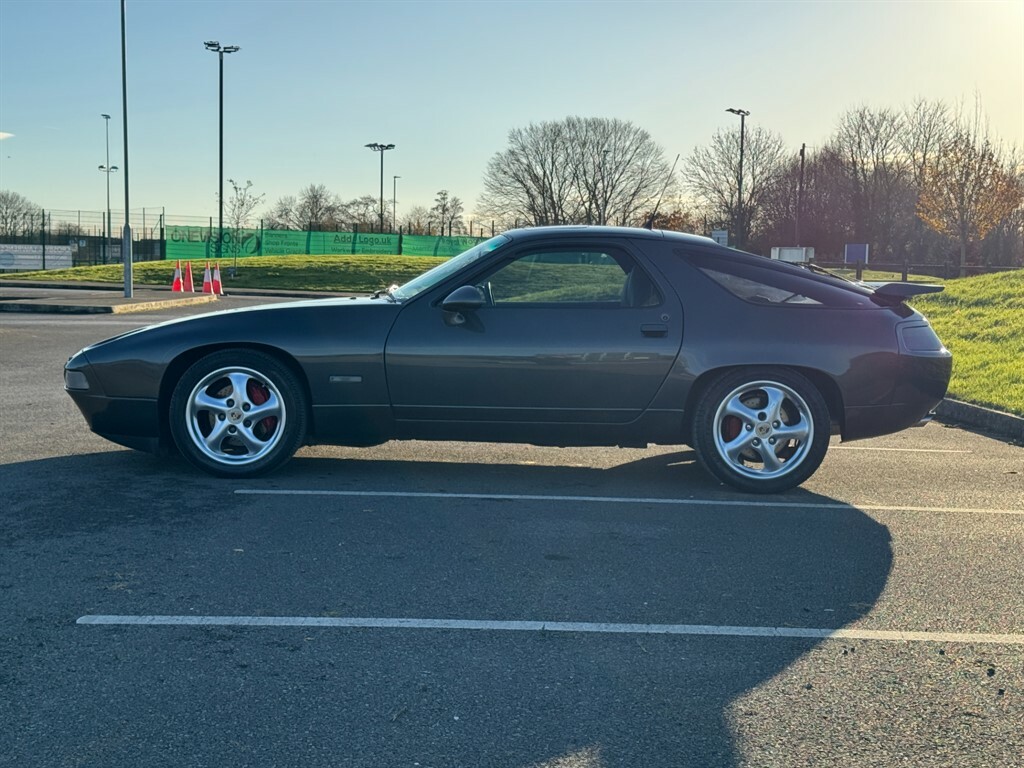 Porsche 928 5.0 L 5.0 S Series 4 Coupe 3 Grey #4