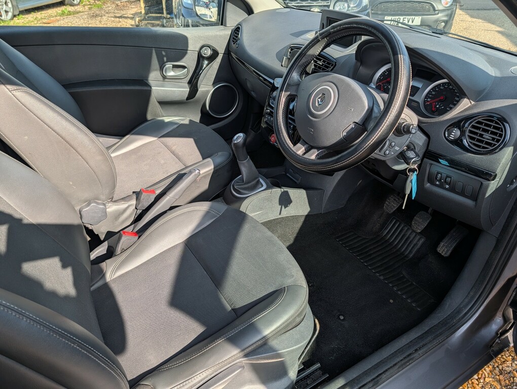 Renault Clio Hatchback 1.2 Dynamique Tomtom 2012 SH12EFK Grey #4