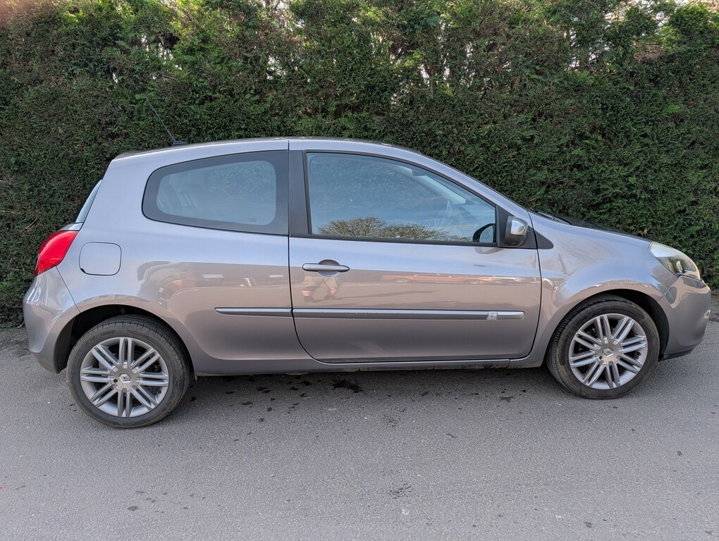 Renault Clio Hatchback 1.2 Dynamique Tomtom 2012 SH12EFK Grey #2