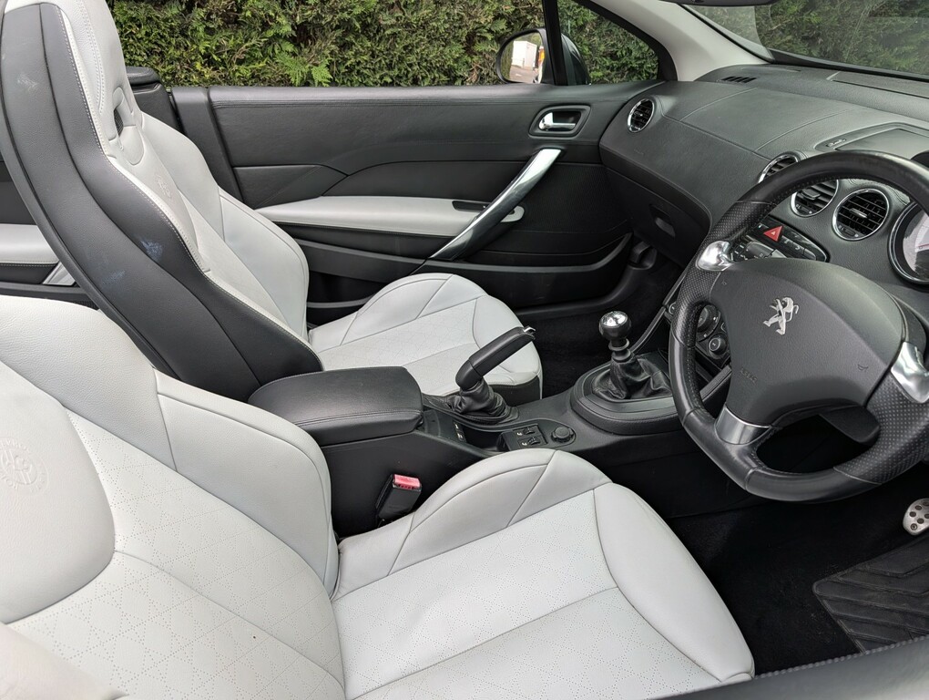Peugeot 308 CC Convertible 1.6 Thp Roland Garros 2013 Black #5