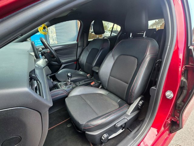 Ford Focus 2019 1.0T Ecoboost St-line X Hatchback MC19XXU Red #3