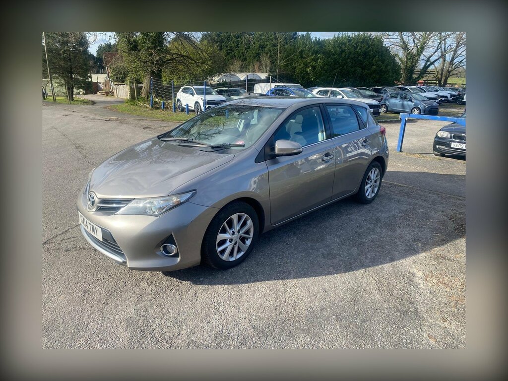 Toyota Auris 1.4 D-4d Icon Euro 5 Ss GX14TMY Brown #3
