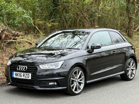 Audi A1 1.6 A1 Black NK16RZD Black
