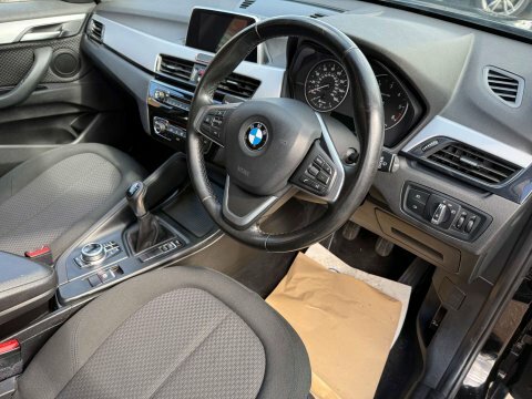 BMW X1 2.0 X1 Sdrive DU67TXF Black #4