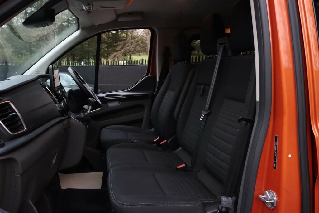 Ford Transit Custom 2.0 320 Ecoblue Limited Crew Van Double Cab Di HV21ZGP Orange #4
