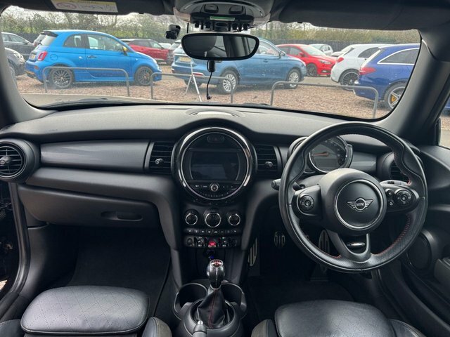 Mini Hatch 2019 1.5 Cooper Sport Hatchback YA69FAK Black #3