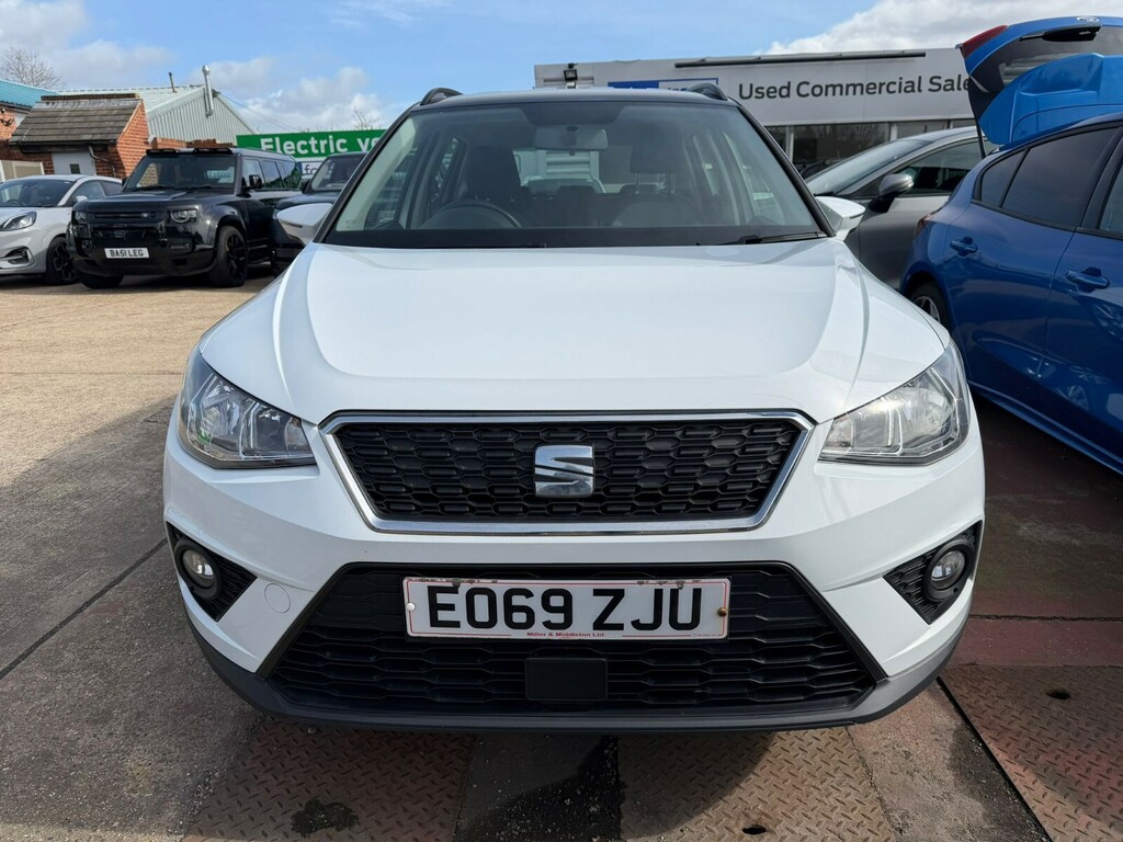 Seat Arona Arona Hatchback 1.0 Tsi Se Technology Ez EO69ZJU White #2