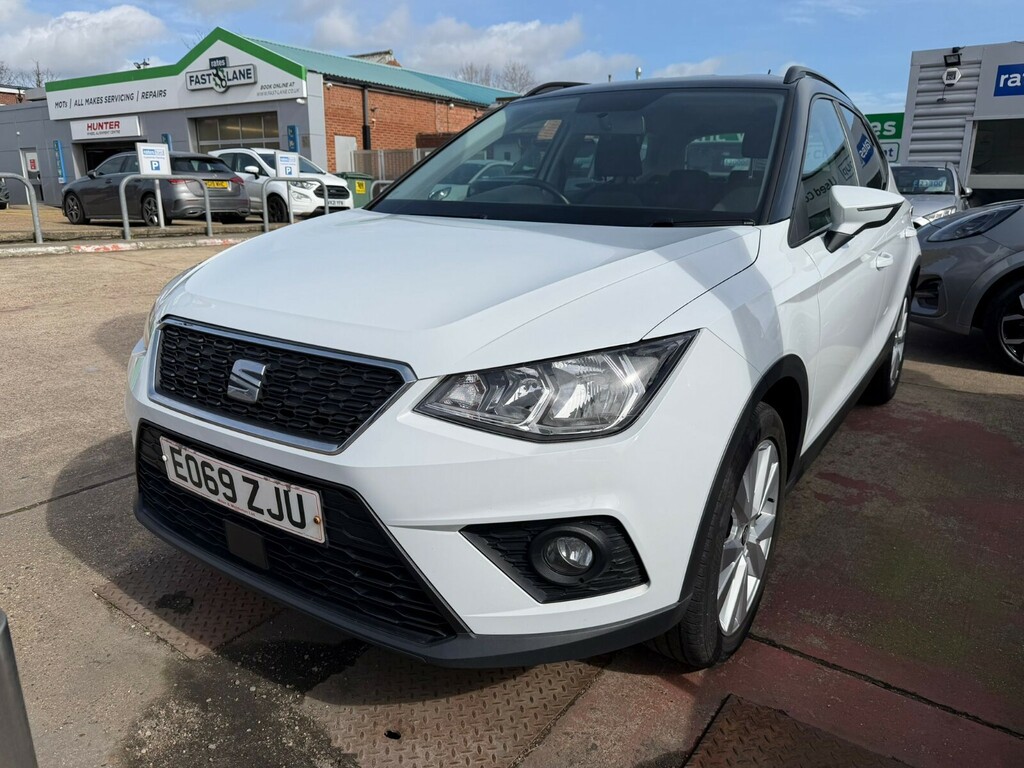 Seat Arona Arona Hatchback 1.0 Tsi Se Technology Ez EO69ZJU White #3