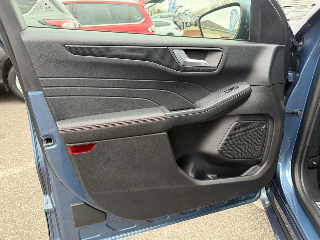 Ford Kuga Kuga 1.5 St-line X Hatchback AV22GUF Blue #6