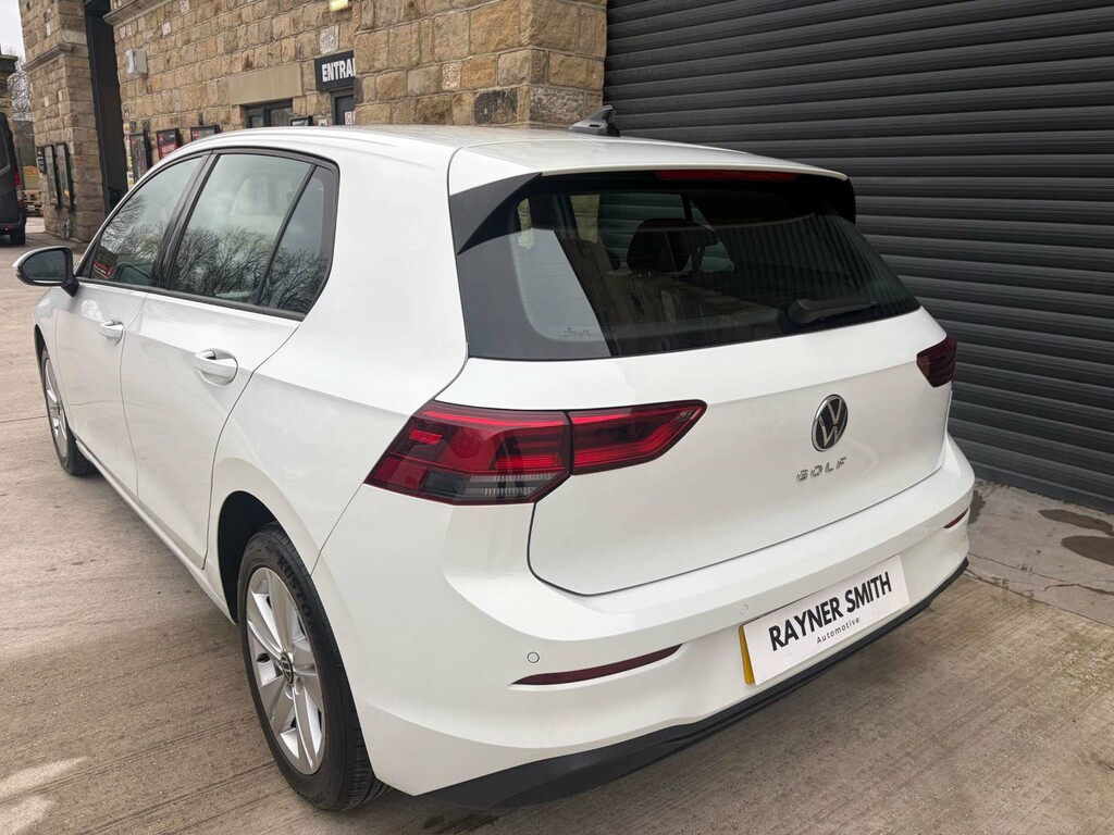 Volkswagen Golf Life Tsi VN70JKE White #4