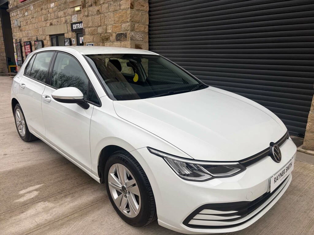 Volkswagen Golf Life Tsi White