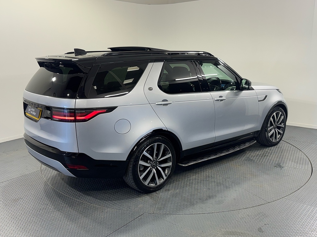 Land Rover Discovery D250 Mhev R-dynamic Se RO21JHF Silver #2