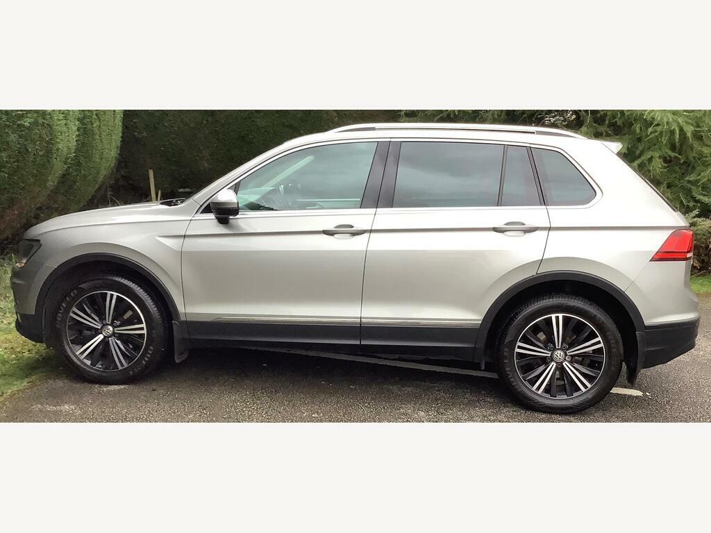 Volkswagen Tiguan 2.0 Tdi Se Navigation Dsg 4Motion Euro 6 S S CK19YFR Silver #4