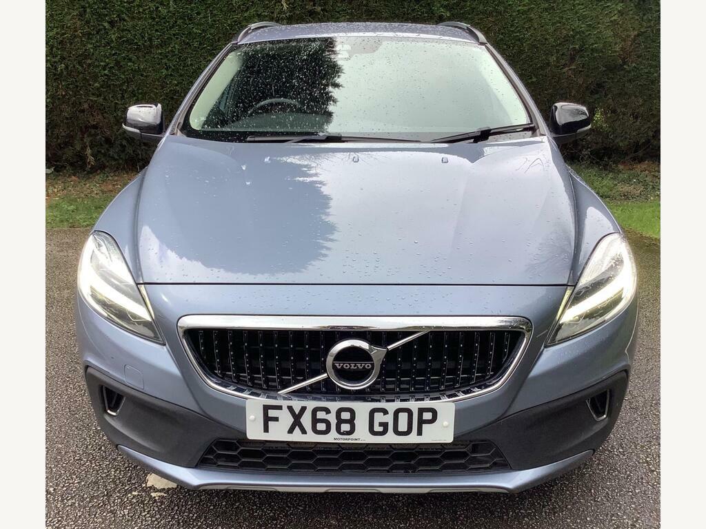 Volvo V40 Cross Country 1.5 T3 Gpf Nav Plus Euro 6 S S FX68GOP Blue #3