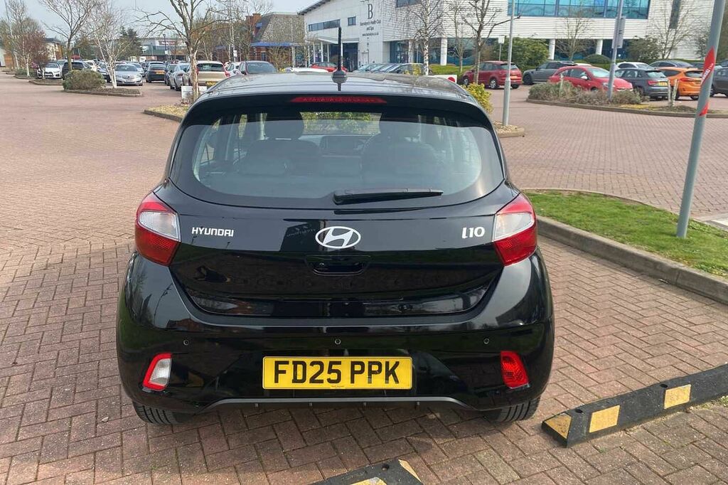 Hyundai I10 1.0 63 Advance Nav FD25PPK Black #3